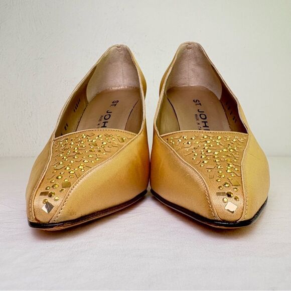 ST. JOHN Modena Marie Satin Rhinestone Heels Pumps Champagne Gold Formal Sz 8 - Picture 5 of 16
